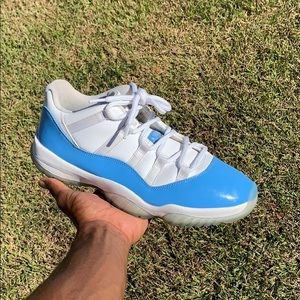 Jordan 11 low UNC
